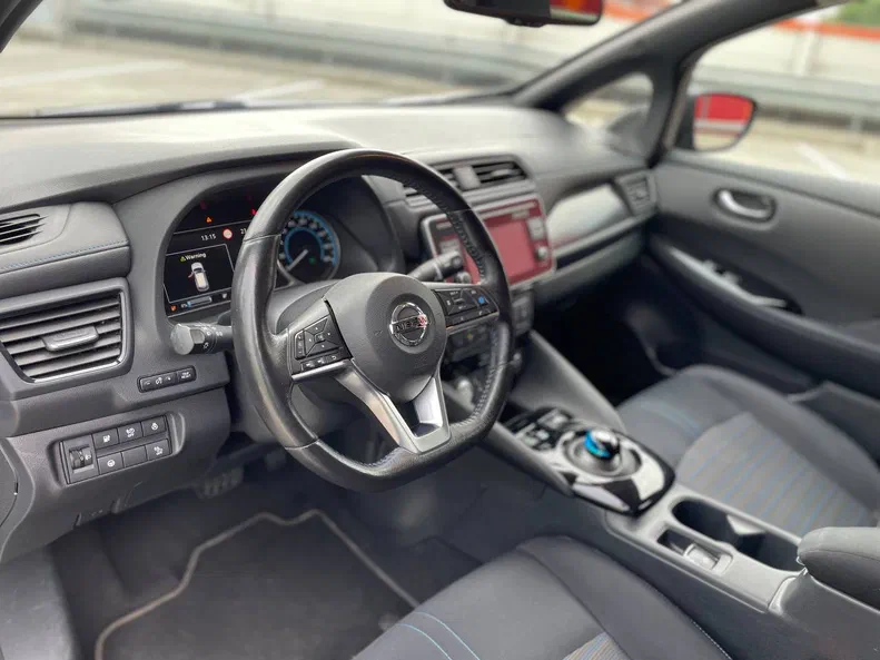Nissan Leaf 2018 - 11