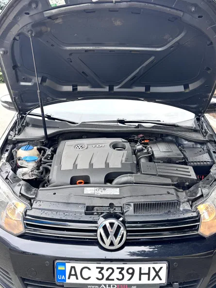 Volkswagen Golf 2011 - 13