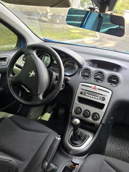 Peugeot 308 2008 - 5