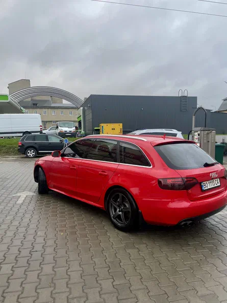 Audi A4 2010 - 12
