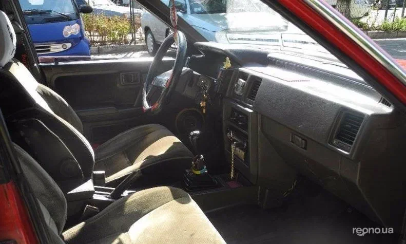 Nissan Bluebird 2011 - 12