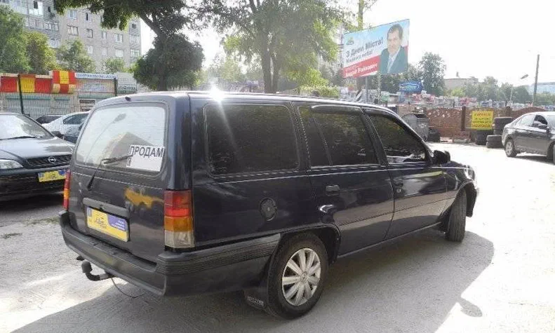 Opel Kadett 1988 - 4