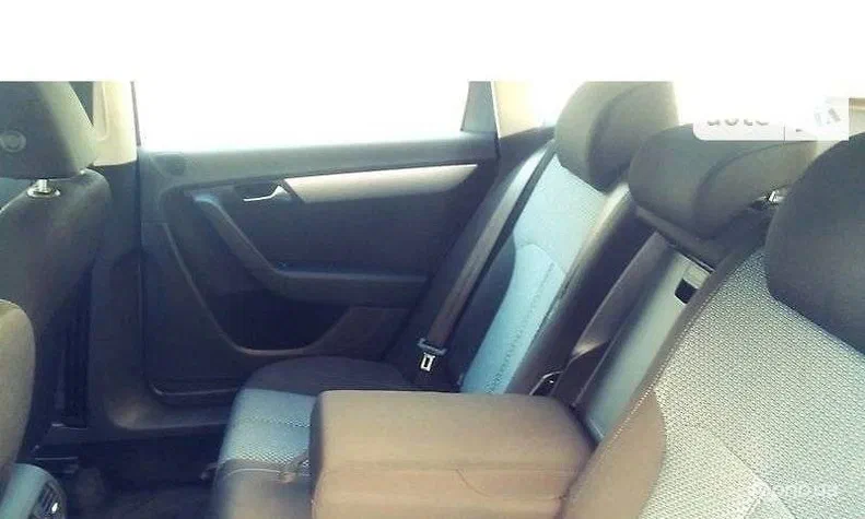 Volkswagen Passat 2013 - 5