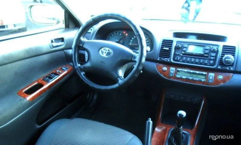 Toyota Camry 2003 - 8