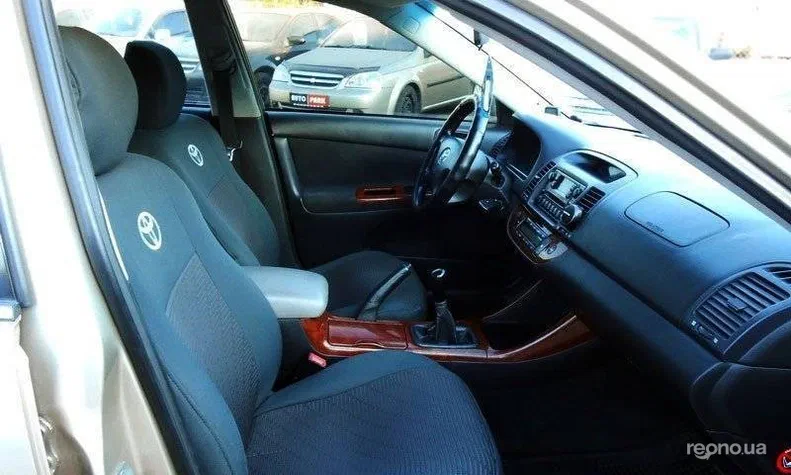 Toyota Camry 2003 - 13
