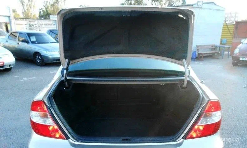 Toyota Camry 2003 - 18