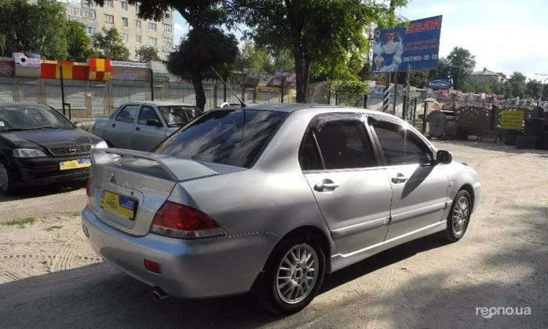 Mitsubishi Lancer 2006 - 18