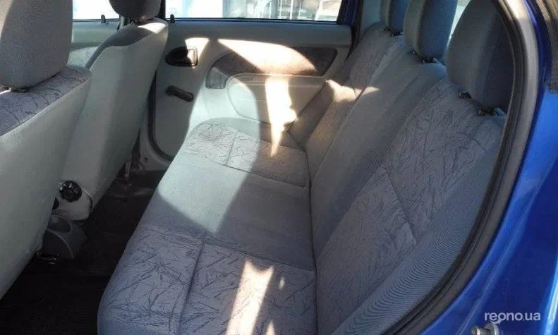 Renault Logan 2006 - 9