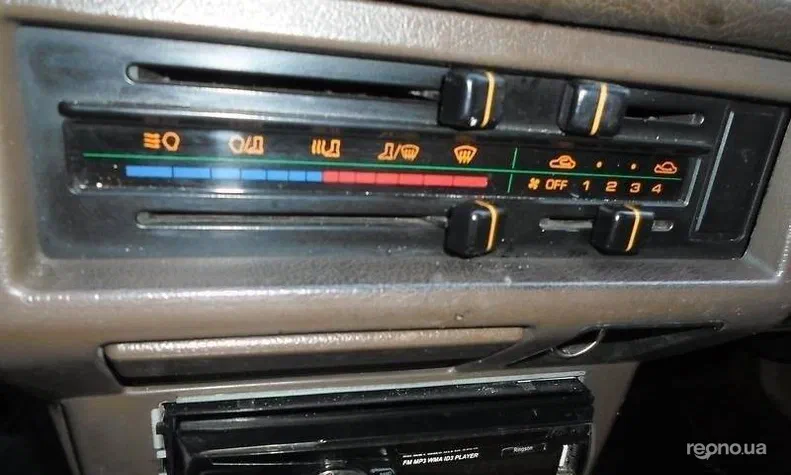 Mazda 626 1983 - 4