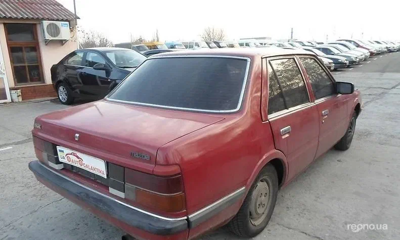 Mazda 626 1983 - 11