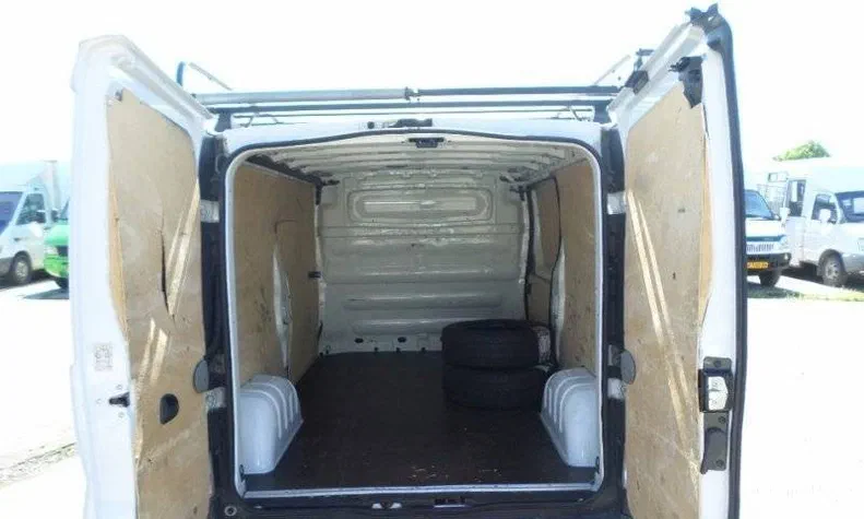 Renault Trafic 2009 - 6