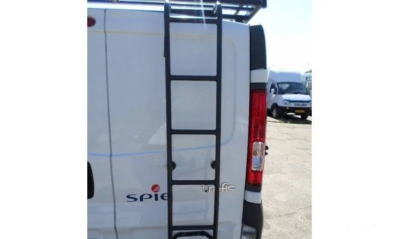 Renault Trafic 2009 - 8