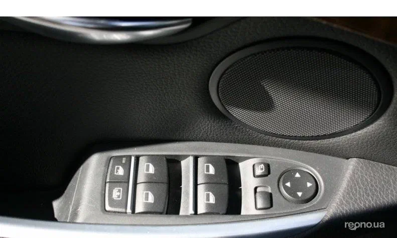 BMW 5 серія 2011 - 1