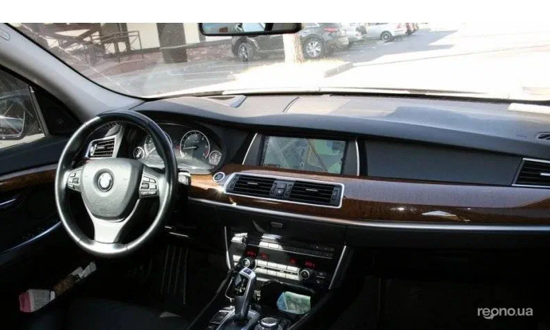 BMW 5 серія 2011 - 7