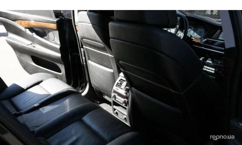 BMW 5 серія 2011 - 11