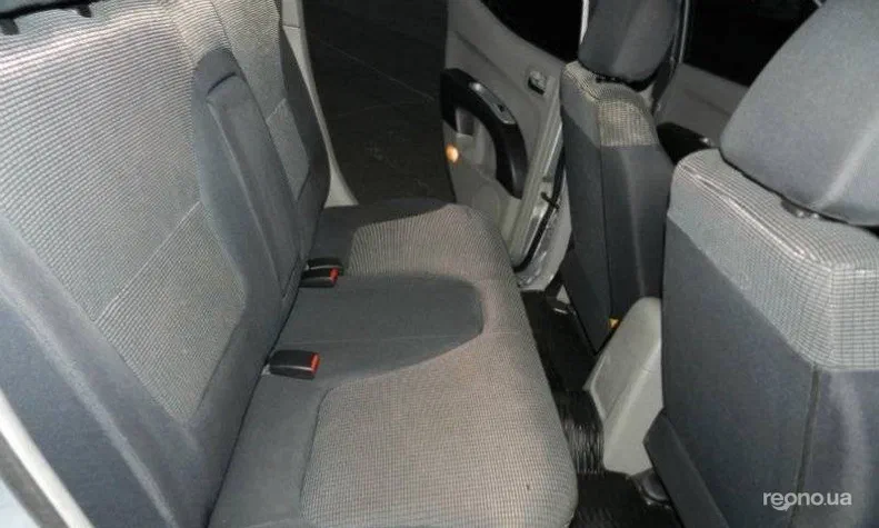 Mitsubishi L200 2009 - 8