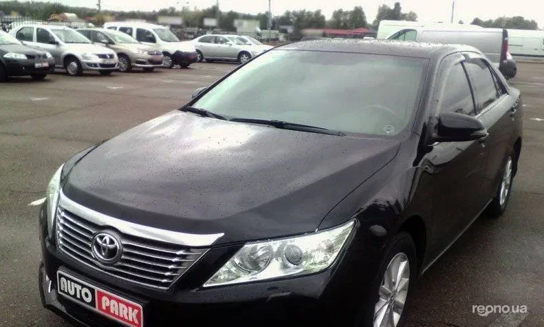 Toyota Camry 2011 - 18