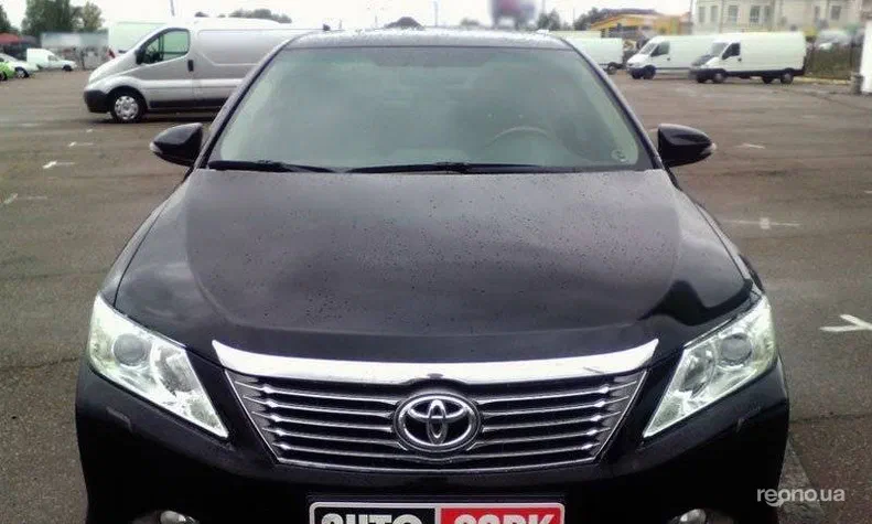 Toyota Camry 2011 - 19