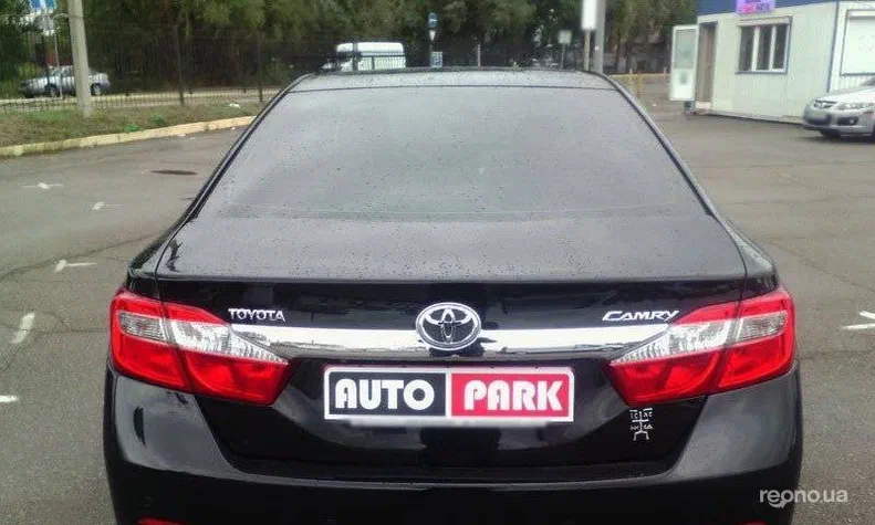 Toyota Camry 2011 - 15