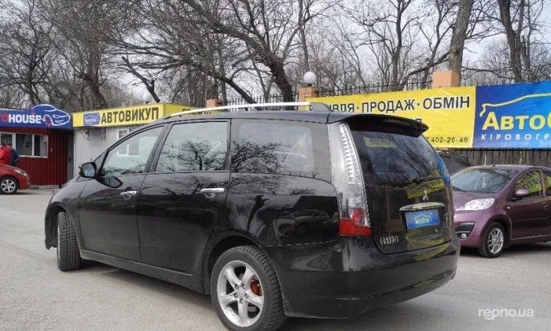 Mitsubishi Grandis 2007 - 9