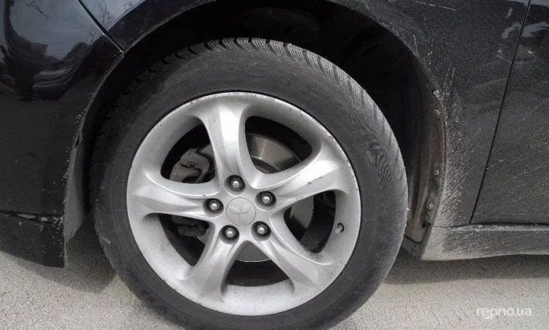 Mitsubishi Grandis 2007 - 14