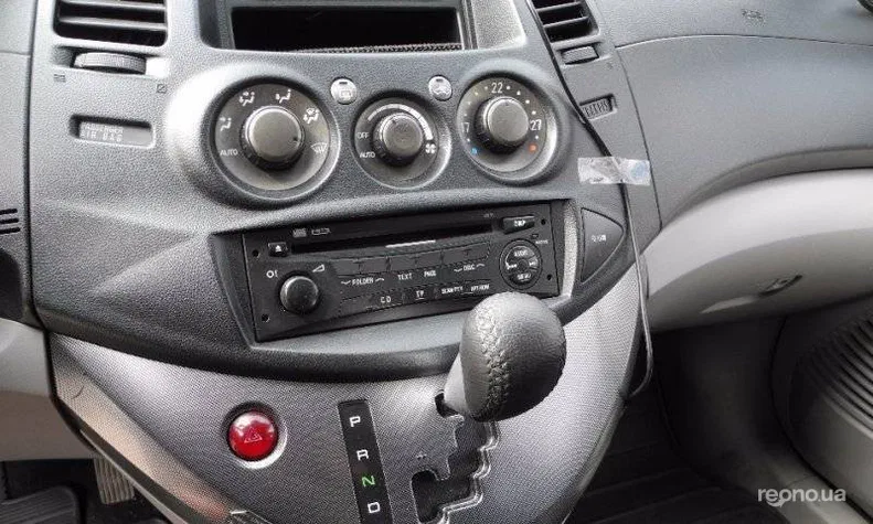 Mitsubishi Grandis 2007 - 4