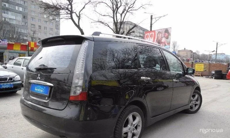 Mitsubishi Grandis 2007 - 10