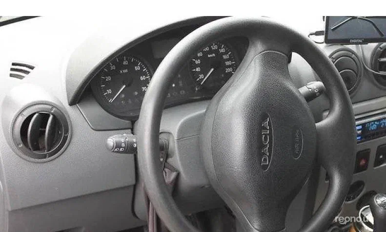 Renault Logan 2008 - 6