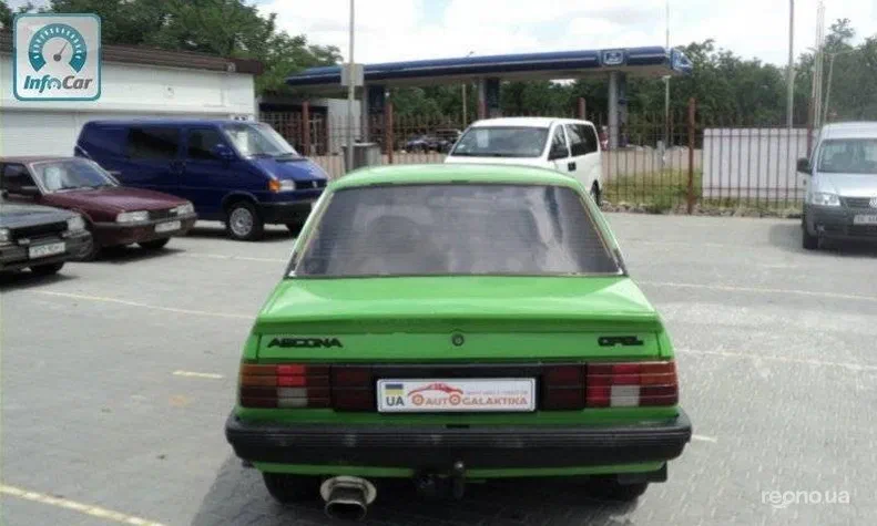 Opel Ascona 1982 - 2