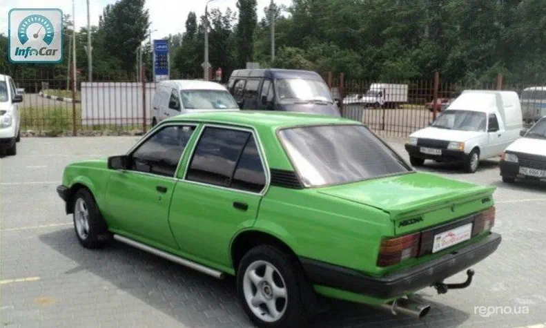 Opel Ascona 1982 - 3