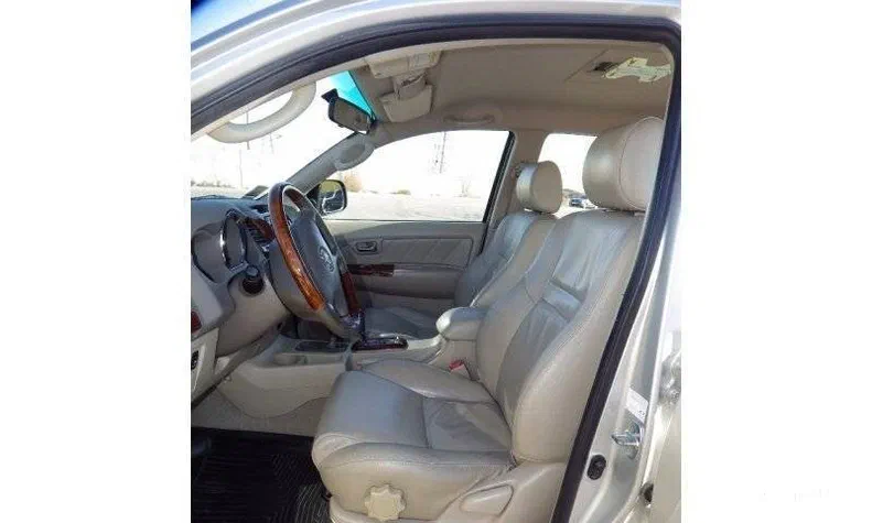 Toyota Fortuner 2008 - 2