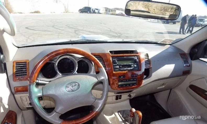 Toyota Fortuner 2008 - 4