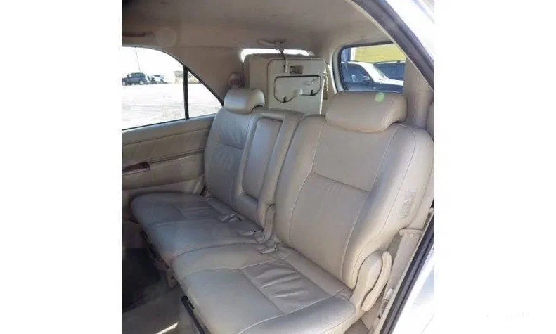 Toyota Fortuner 2008 - 1