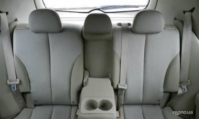 Nissan Tiida 2009 - 11