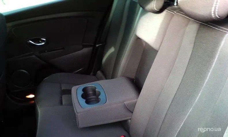 Renault Megane 2010 - 5