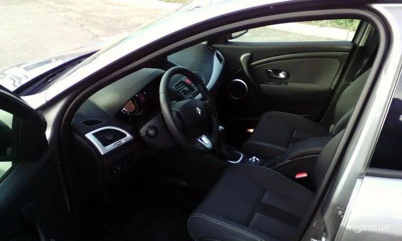 Renault Megane 2010 - 12