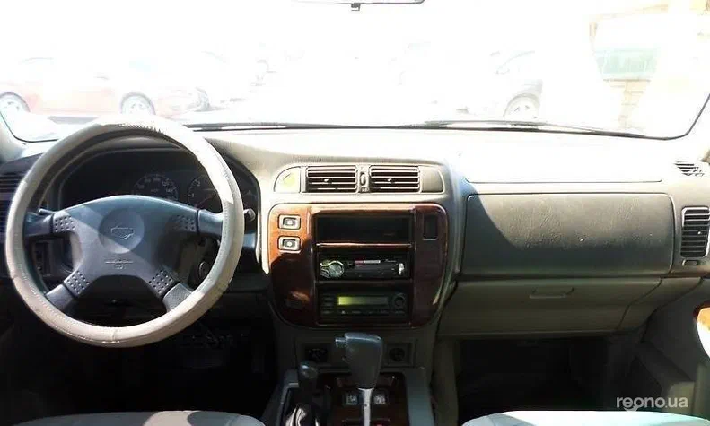 Nissan Patrol 2001 - 8