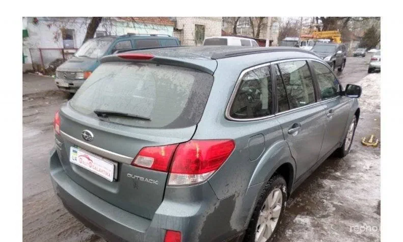 Subaru Outback 2010 - 11