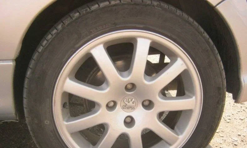 Peugeot 206 2001 - 1