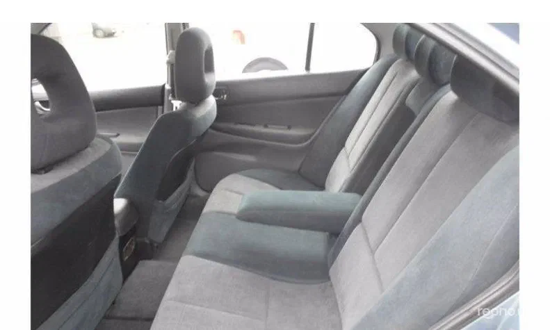 Mitsubishi Galant 2001 - 16