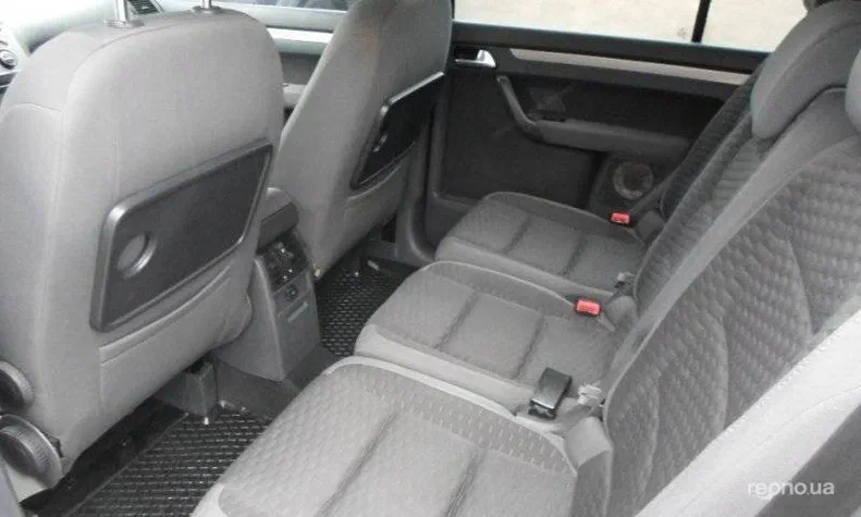 Volkswagen Touran 2007 - 11