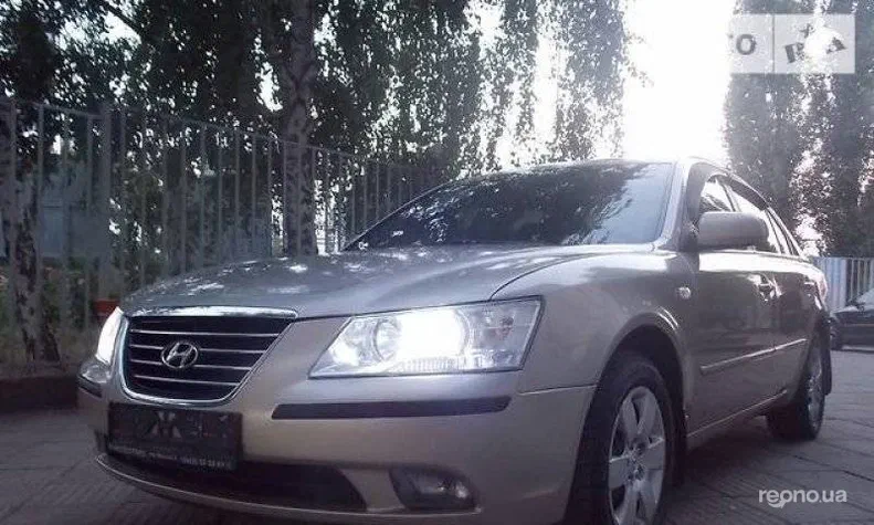 Hyundai Sonata 2009 - 1