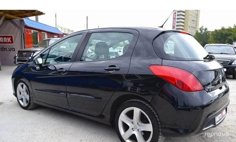 Peugeot 308 2008 - 13