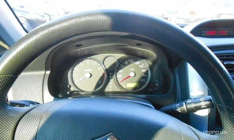 Suzuki Liana 2005 - 5