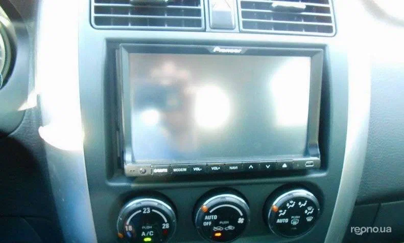 Suzuki Liana 2005 - 7