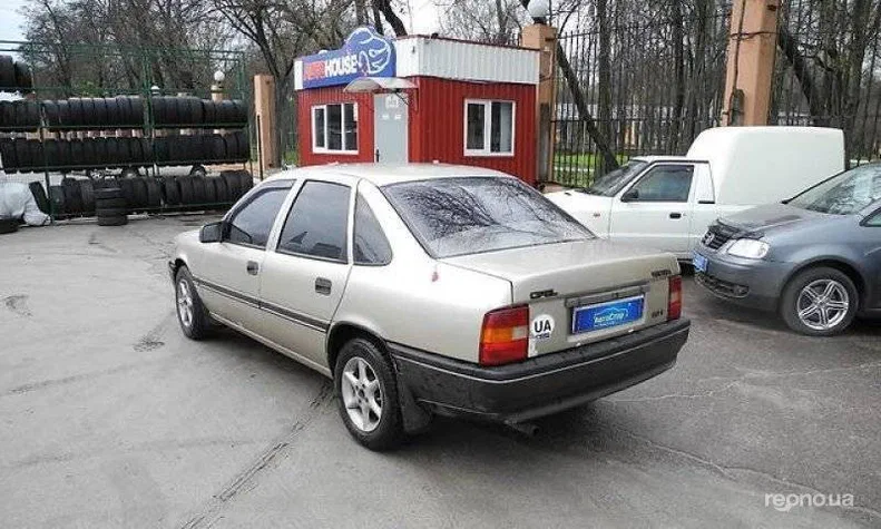 Opel Vectra 1990 - 5