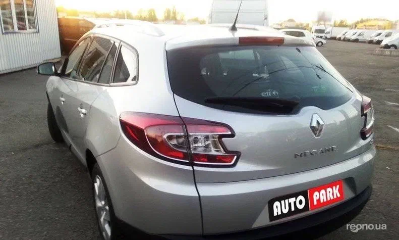 Renault Megane 2011 - 13
