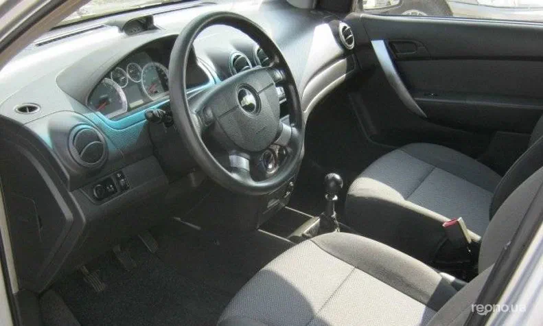Chevrolet Aveo 2010 - 7