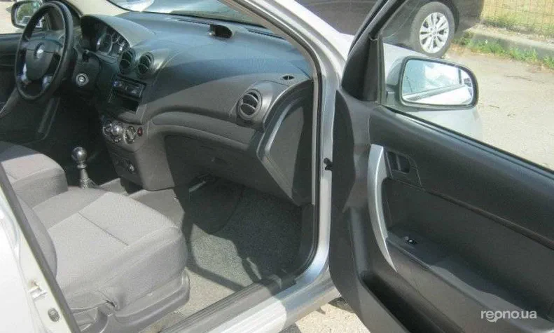 Chevrolet Aveo 2010 - 9