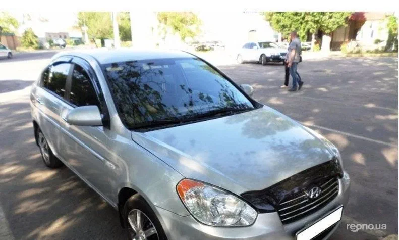 Hyundai Accent 2008 - 9